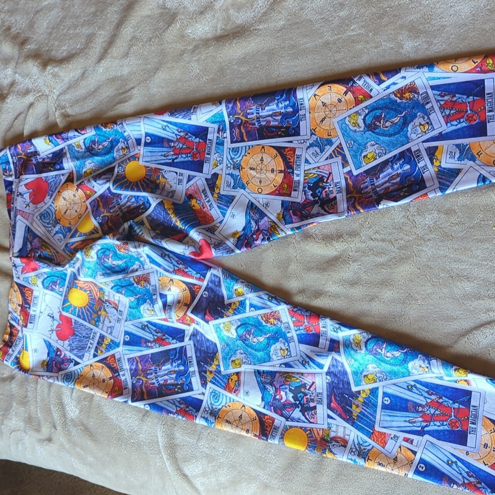 Blackmilk Tarot Leggings - Picture 4 of 4